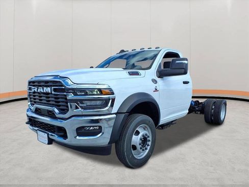 New 2026 RAM 5500 Tradesman w/ Chrome Appearance Group image 3