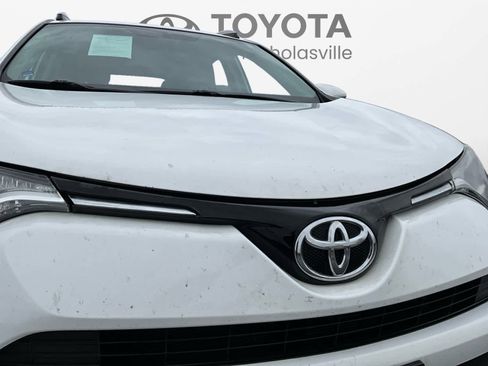 Used 2016 Toyota RAV4 XLE image 10