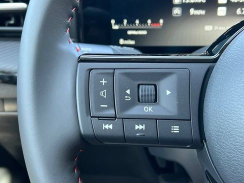 New 2026 Nissan Kicks SR AWD/4WD image 16