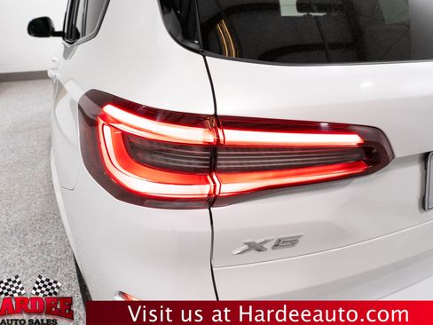 Used 2021 BMW X5 sDrive40i image 9