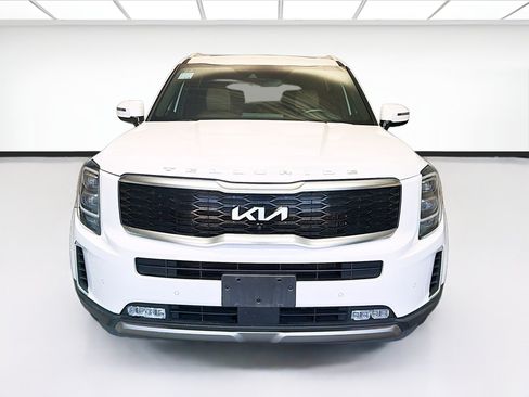 Used 2022 Kia Telluride SX w/ Towing Package FWD image 2