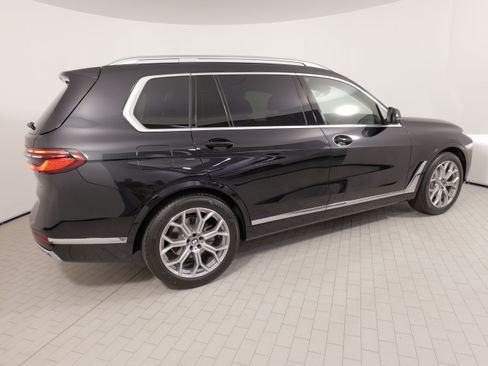 Used 2026 BMW X7 xDrive40i AWD/4WD image 10