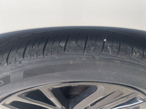 Used 2025 Toyota Camry SE image 8