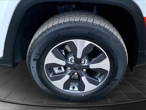 Used 2022 Jeep Grand Cherokee Limited 4xe image 34