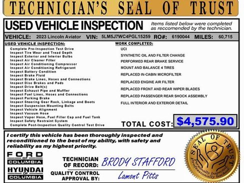 Used 2023 Lincoln Aviator Reserve w/ Equipment Group 201A image 2