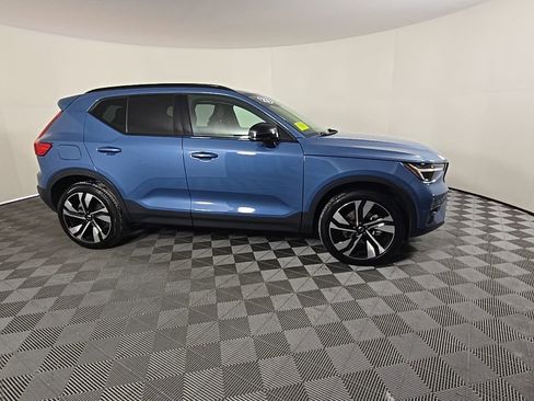 Certified 2023 Volvo XC40 B5 Plus w/ Driver Assist Package image 5