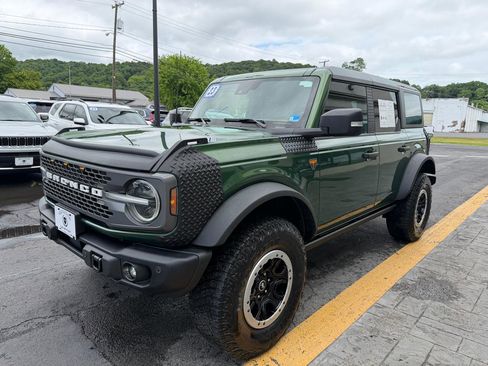 Used 2023 Ford Bronco Badlands AWD/4WD image 4