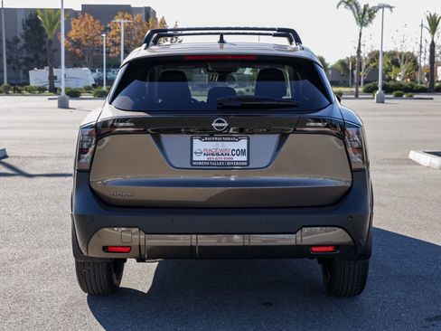 New 2026 Nissan Kicks SV image 5