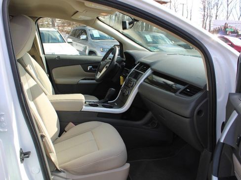 Used 2014 Ford Edge SE w/ Equipment Group 101A image 28