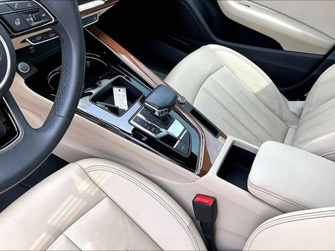 Used 2023 Audi A4 2.0T Premium w/ Convenience Package AWD/4WD image 14