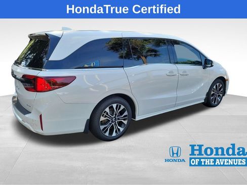 Used 2025 Honda Odyssey Elite image 5