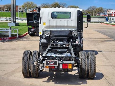 New 2025 Chevrolet Low Cab Forward 5500XG RWD image 11