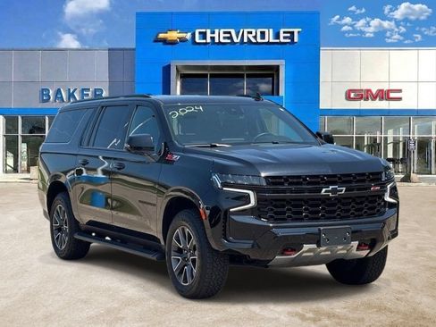 Used 2024 Chevrolet Suburban Z71 w/ Luxury Package AWD/4WD image 1