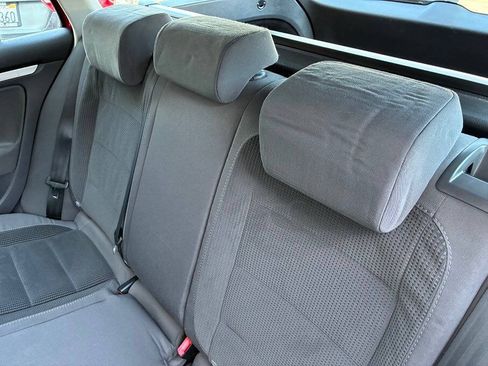 Used 2009 Volkswagen Jetta S FWD image 24