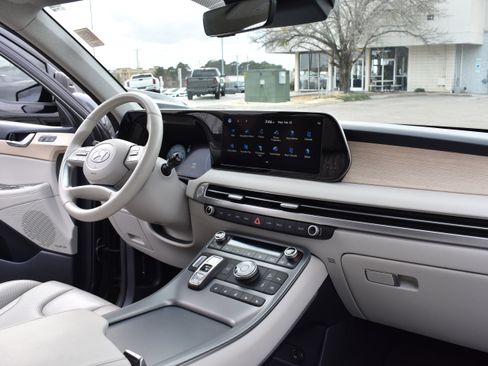 Used 2023 Hyundai Palisade Limited image 35