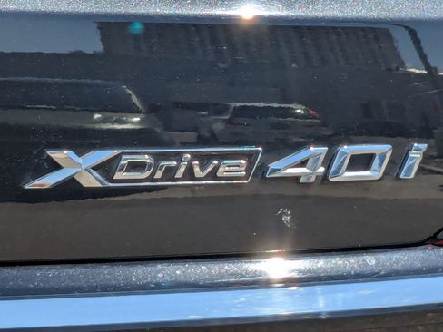 Used 2023 BMW X7 xDrive40i w/ M Sport Package AWD/4WD image 13