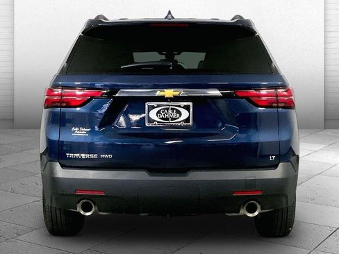 Used 2023 Chevrolet Traverse LT AWD/4WD image 3