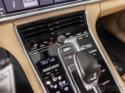 Used 2018 Porsche Panamera 4 AWD/4WD image 29