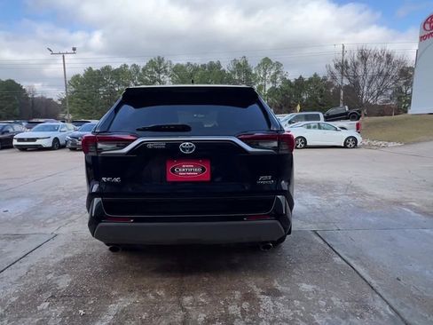 Certified 2019 Toyota RAV4 XSE image 5