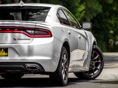 Used 2018 Dodge Charger GT image 28