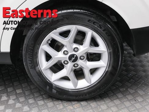 Used 2022 Kia Soul LX w/ Technology Package image 8