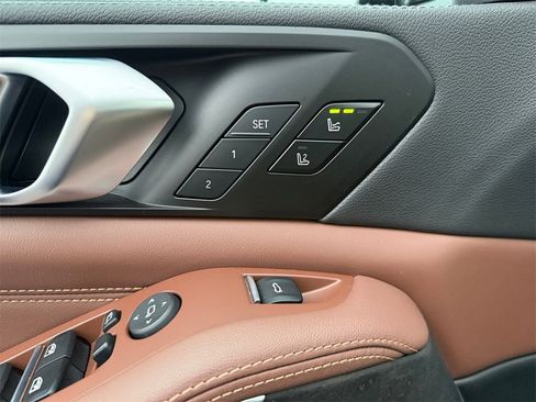 Certified 2023 BMW X5 xDrive45e w/ Executive Package image 29