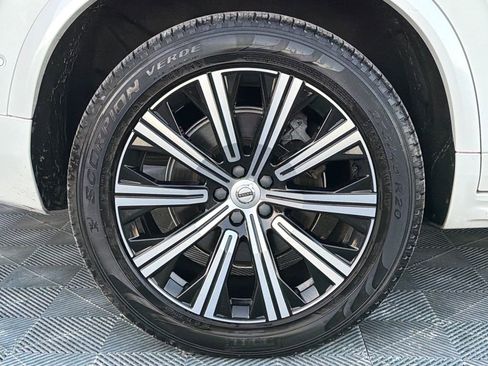 Used 2024 Volvo XC90 B5 Plus image 25