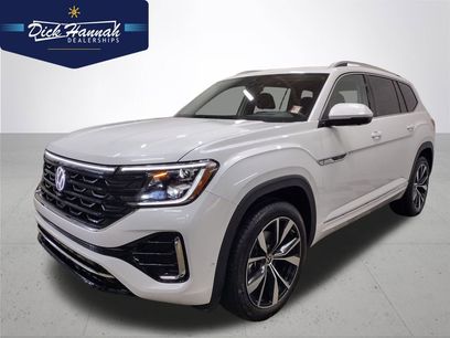 New 2026 Volkswagen Atlas SEL Premium R-Line
