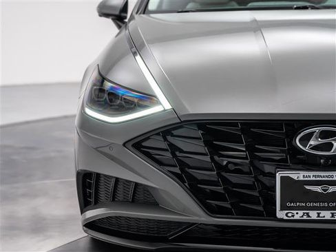 Used 2021 Hyundai Sonata Limited image 14