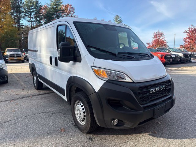 Used 2026 RAM ProMaster 2500 w/ Convenience Group FWD image 3