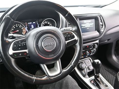 Used 2020 Jeep Compass Latitude w/ Cold Weather Group image 13