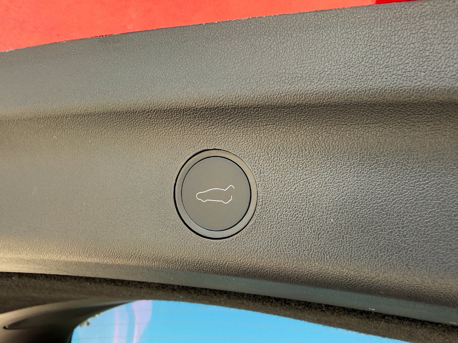 Used 2024 Tesla Model Y Long Range AWD/4WD image 28