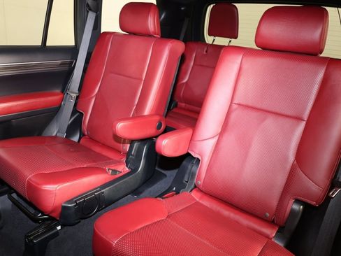 Used 2023 Lexus GX 460 Luxury w/ Sport Design Package image 11