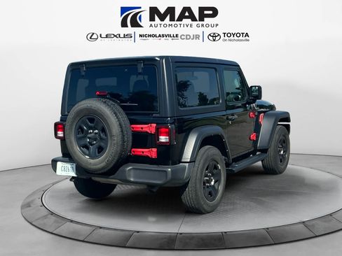 Used 2022 Jeep Wrangler Sport AWD/4WD image 5