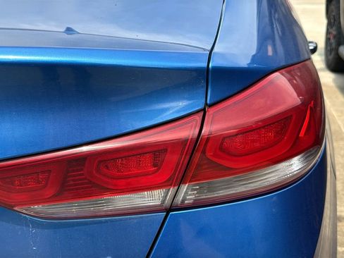 Used 2017 Hyundai Elantra Limited w/ Limited Ultimate Package 05 FWD image 10