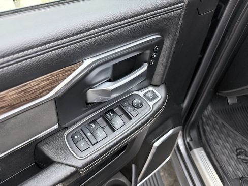 Used 2019 RAM 2500 Laramie AWD/4WD image 16