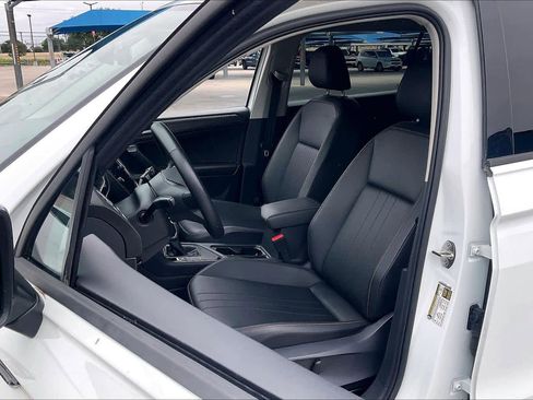 Used 2024 Volkswagen Tiguan Wolfsburg Edition image 9