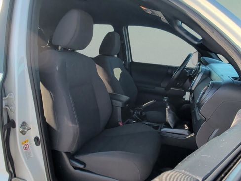 Used 2018 Toyota Tacoma 4x4 Double Cab image 44