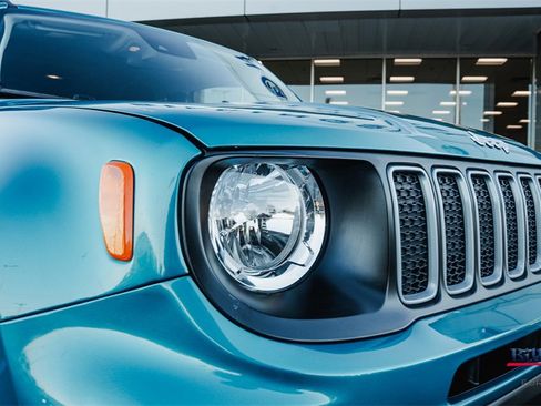 Used 2022 Jeep Renegade Latitude image 9