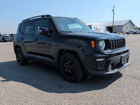 Used 2020 Jeep Renegade Altitude FWD image 2