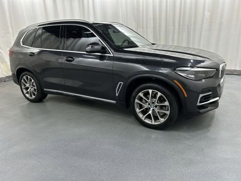 Used 2023 BMW X5 xDrive40i w/ Premium Package AWD/4WD image 1