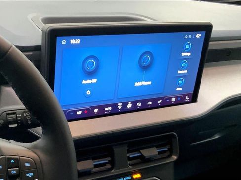 New 2026 Ford Maverick XLT w/ XLT Luxury Package image 5