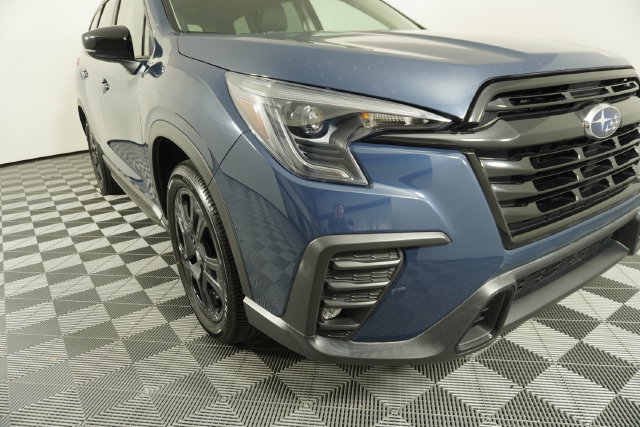 Used 2024 Subaru Ascent Onyx Edition AWD/4WD image 10