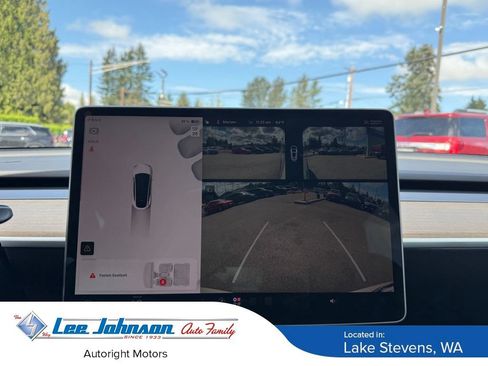Used 2024 Tesla Model Y Long Range AWD/4WD image 23