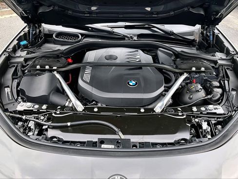Certified 2026 BMW 740i xDrive AWD/4WD image 32