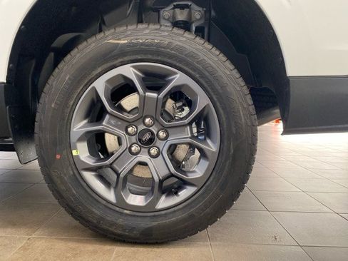 New 2025 Ford Maverick XLT w/ XLT Luxury Package AWD/4WD image 24