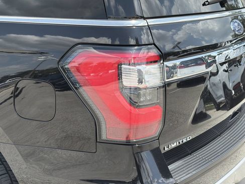Used 2020 Ford Expedition Limited AWD/4WD image 7