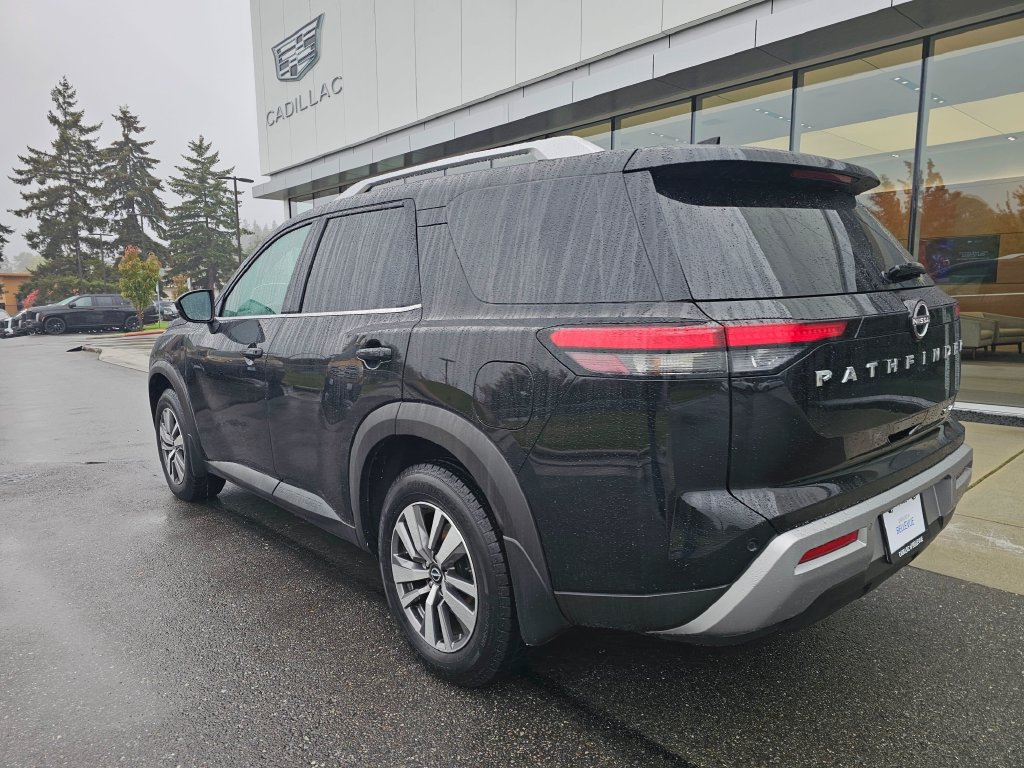 Used 2022 Nissan Pathfinder SL AWD/4WD image 5