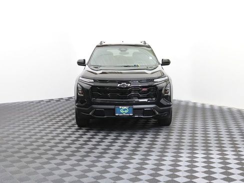 Used 2026 Chevrolet Equinox RS FWD image 2