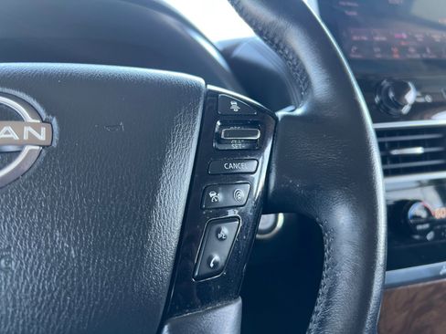 Used 2022 Nissan Armada SL w/ Captain's Chairs Package image 18